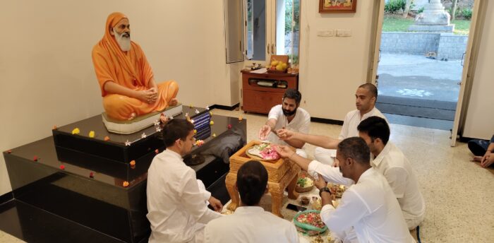 GurutirthaPuja-students